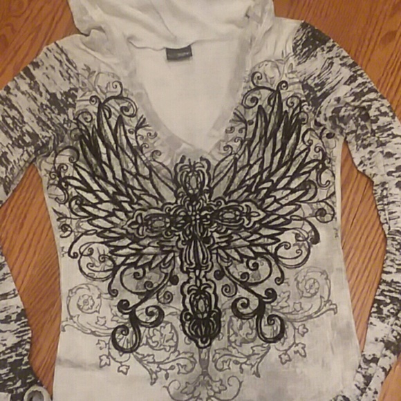 😎Beautiful Top😎 - Picture 1 of 4